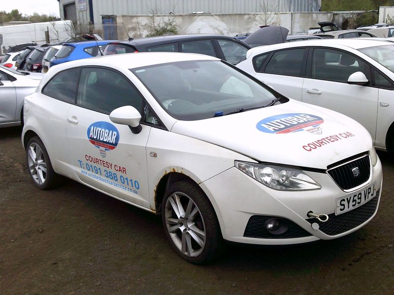 seat ibiza 2010 1.4 p breaking for spares..click for info