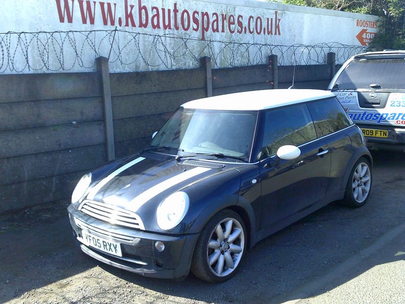 mini cooper 2004 1.6 p breaking for spares..click for info