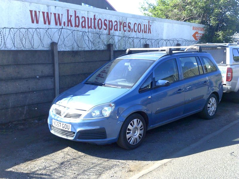 vauxhall zafira 2008 1.6 p breaking for spares..click for info