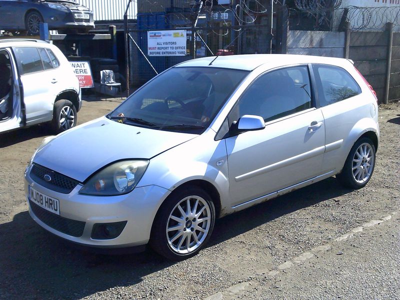 ford fiesta 2008 1.25 p breaking for spares..click for info