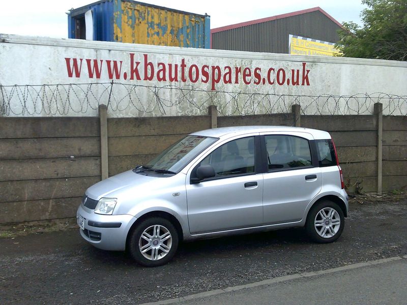 fiat panda 2010 1.2 p breaking for spares..click for info