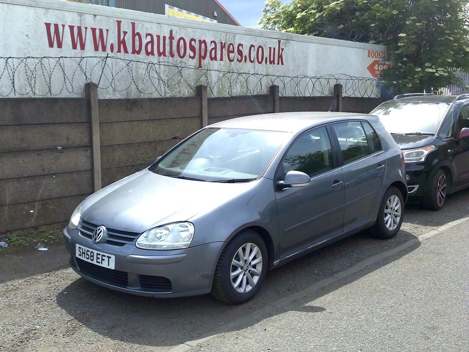 volkswagen golf 2008 1.9 tdi breaking for spares...click for info