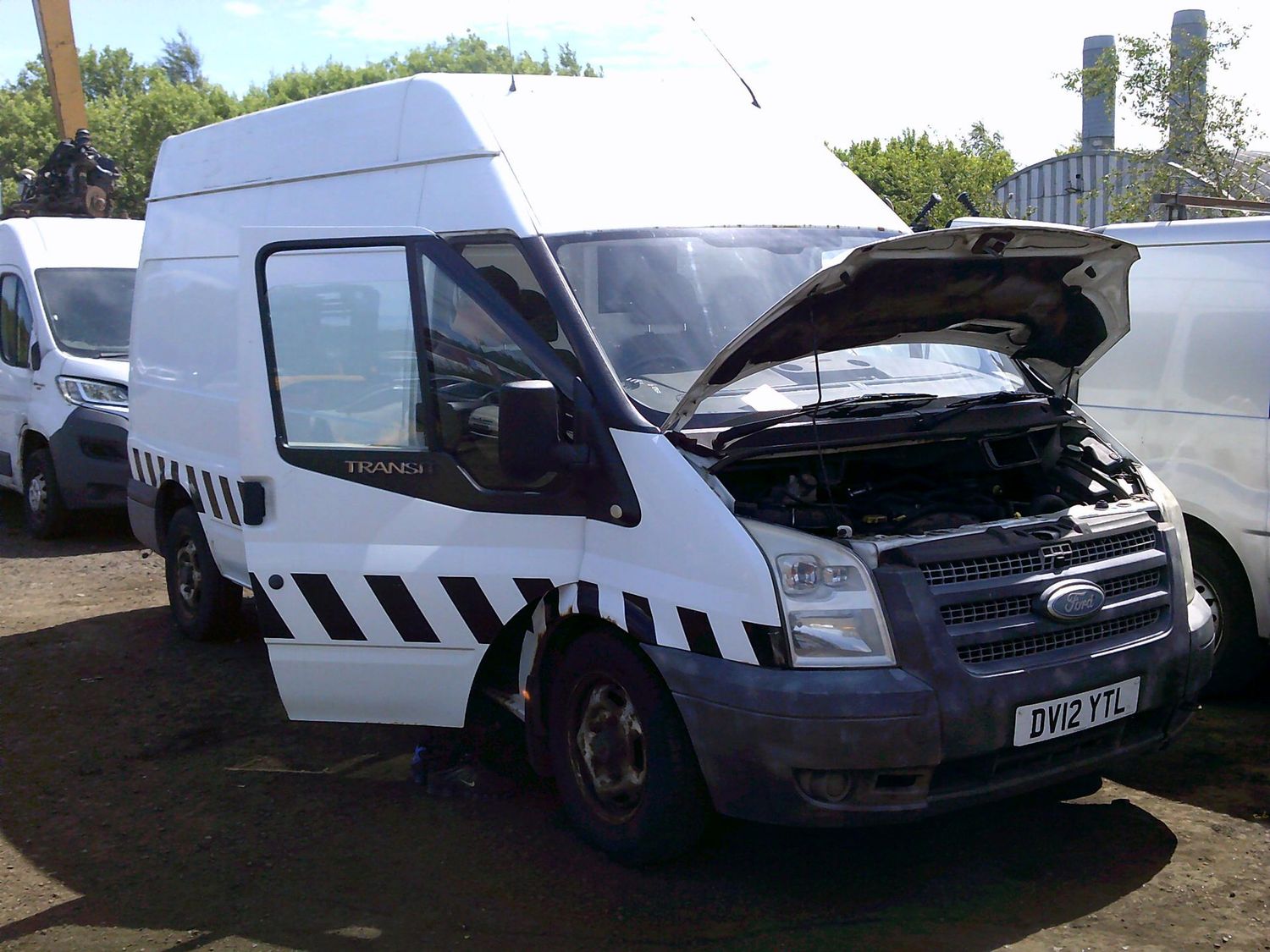 ford transit 2012 2.2 tdci breaking for spares..click for info