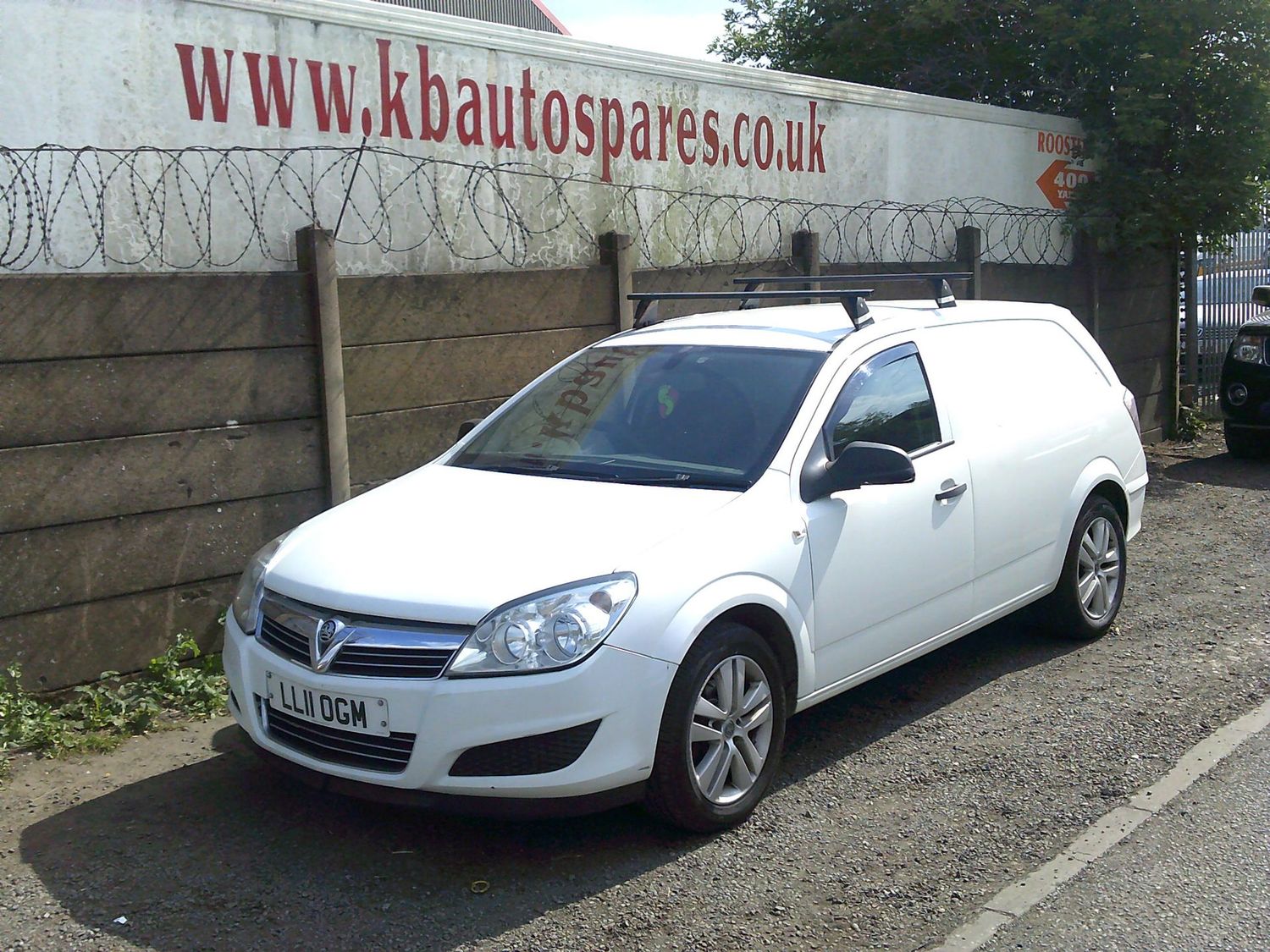 vauxhall astra van 2011 1.7 cdti breaking for spares..click for info
