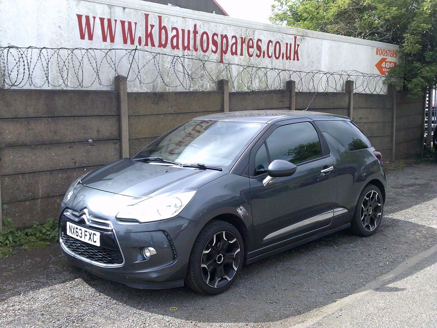 citroen ds-3 2014 1.6 p breaking for spares..click for info