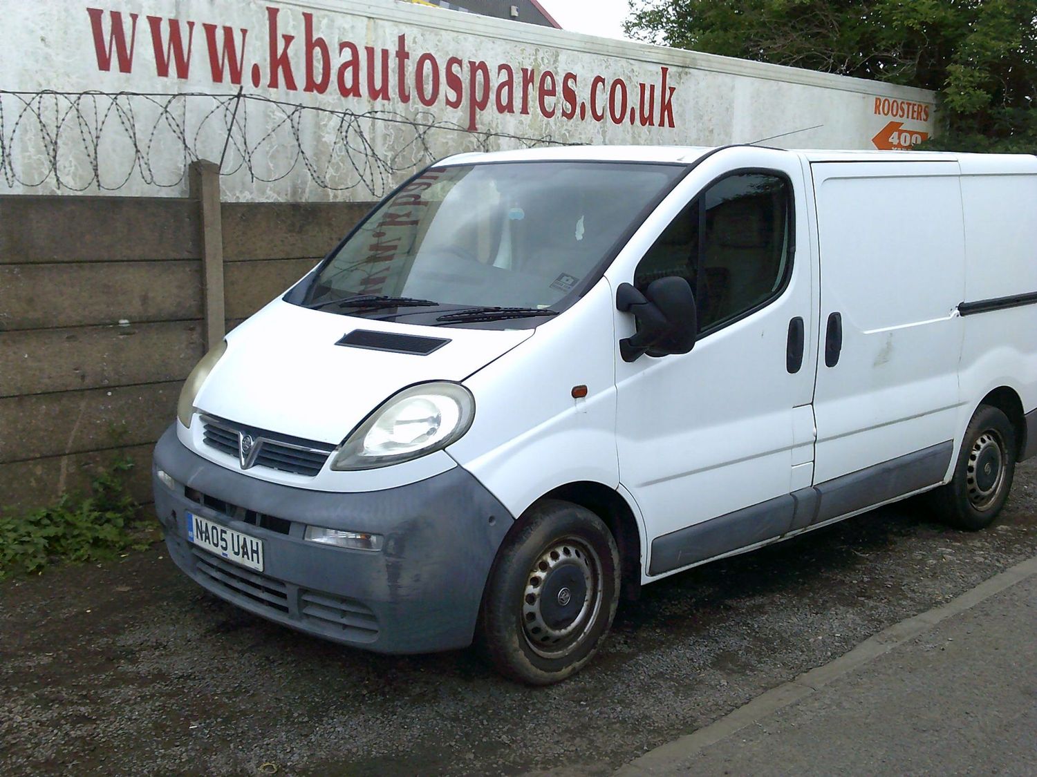 vauxhall vivaro 2005 1.9 dci breaking for spares..click for info