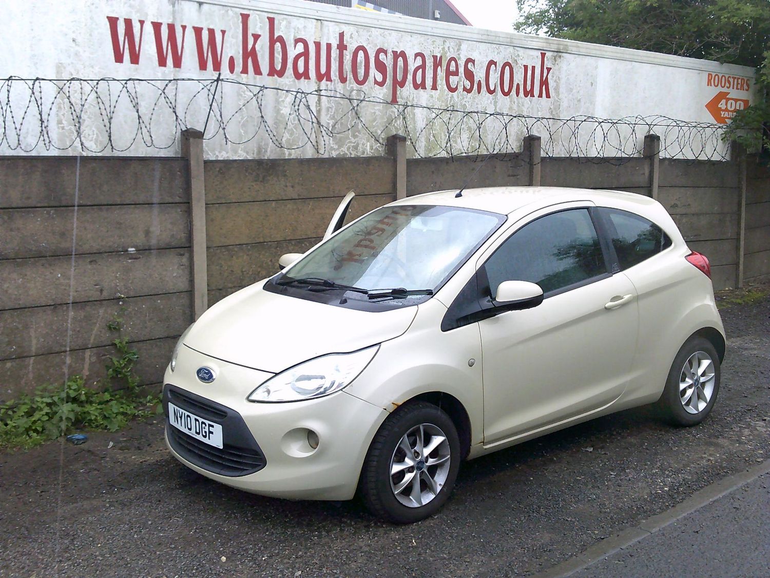 ford ka 2010 1.2 p breaking for spares..click for info