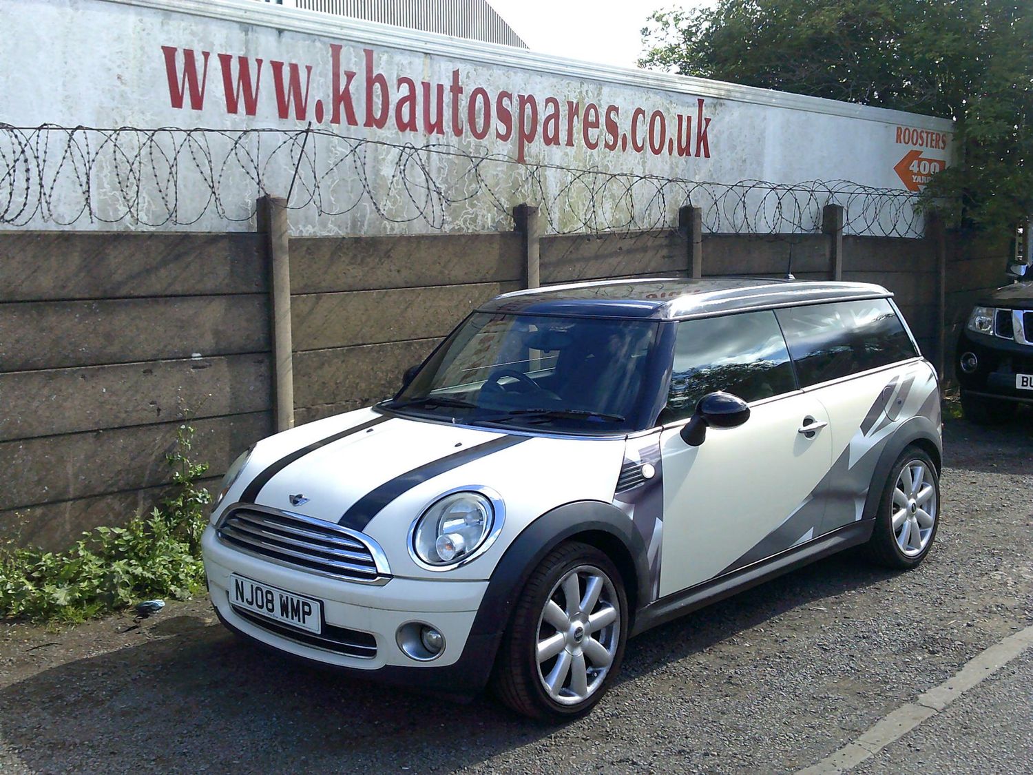 mini clubman 2008 1.6 p breaking for spares..click for info