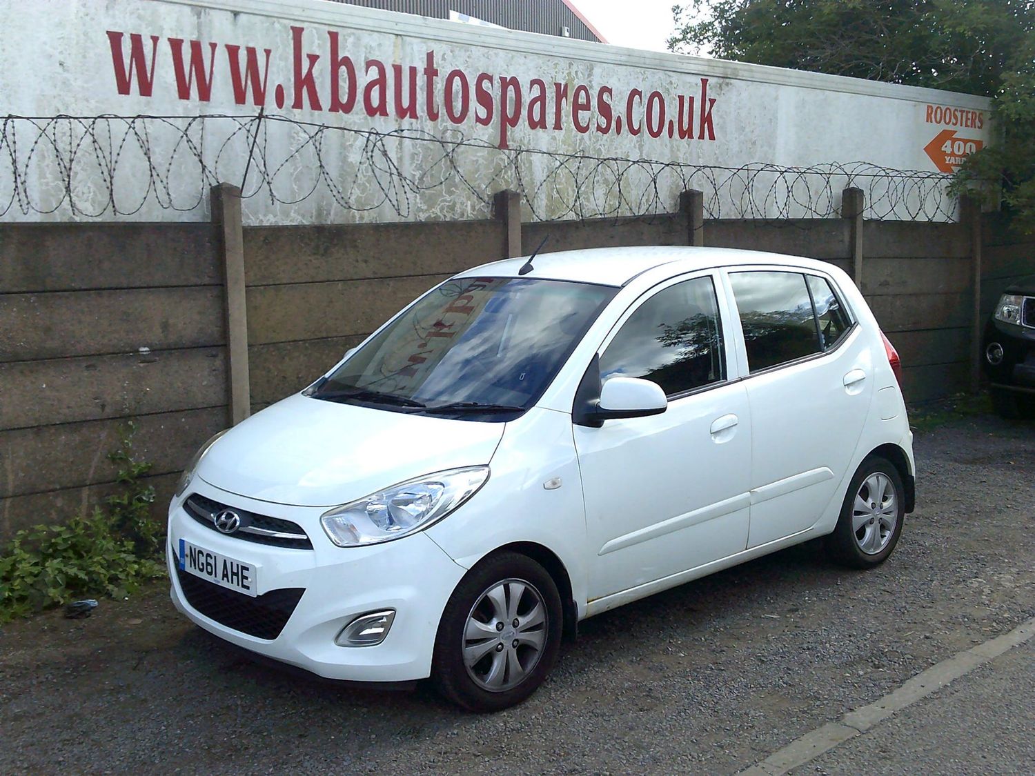 hyundai i10 2011 1.0 p breaking for spares..click for info