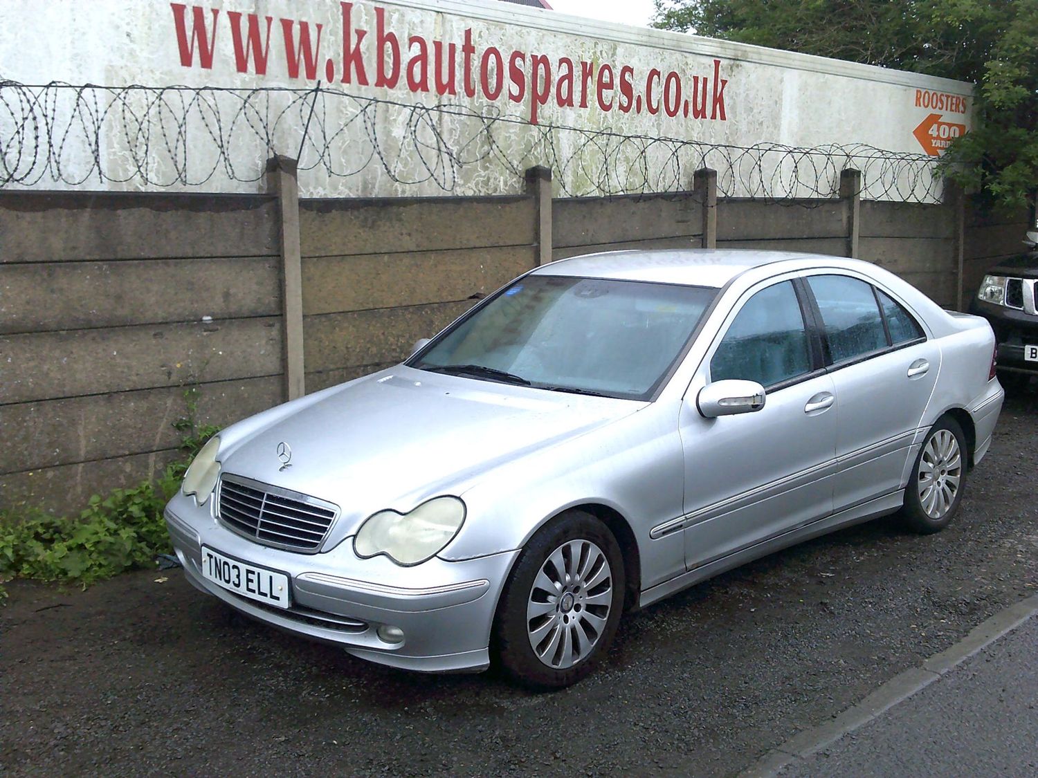 mercedes c220 2003 2.1 cdi breaking for spares..click for info