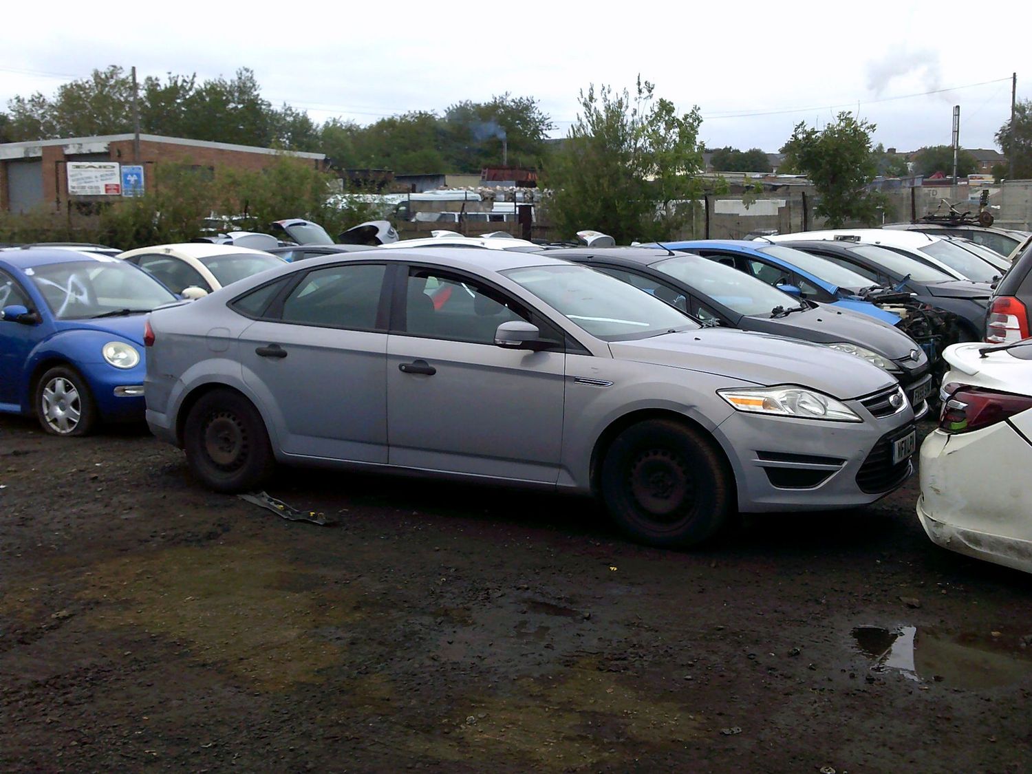 ford mondeo 2012 1.6 tdci breaking for spares..click for info