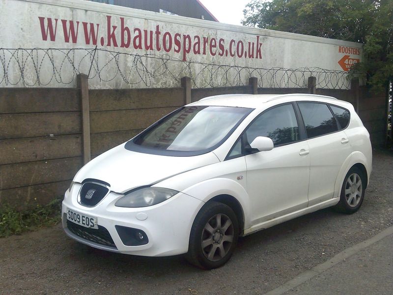 seat altea 4x4 2009 2.0 tdi breaking for spares..click for info
