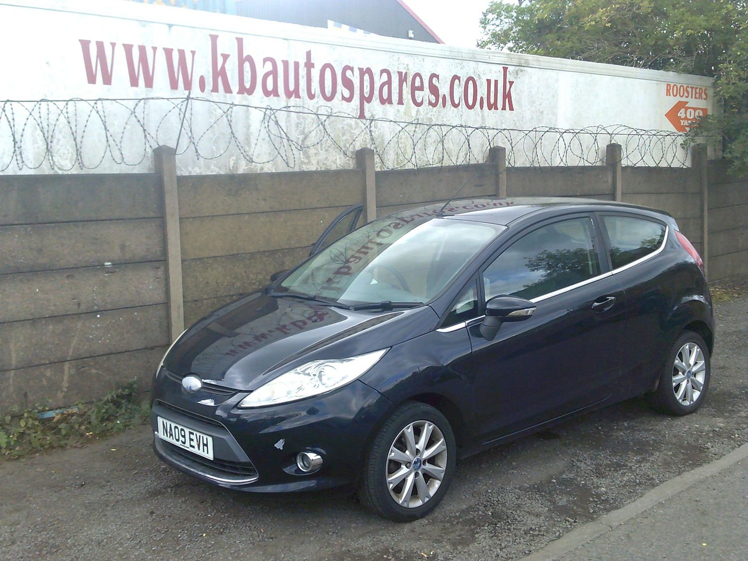 ford fiesta 2009 1.4 p breaking for spares..click for info
