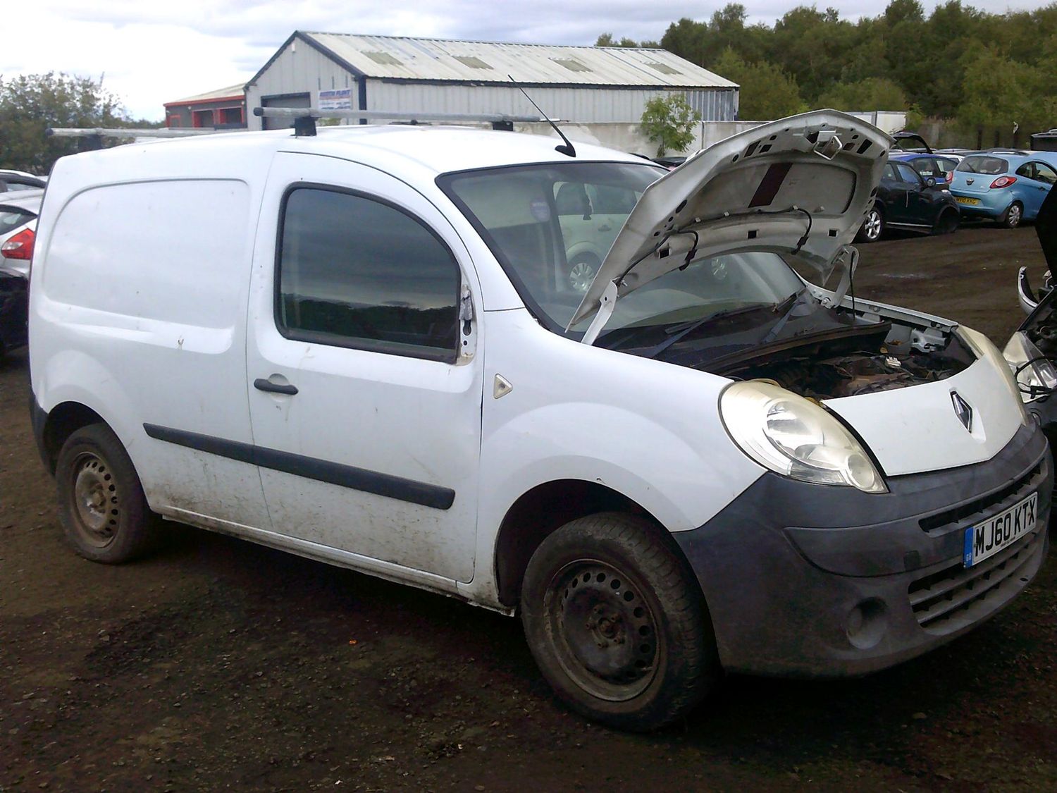 renault kangoo 2011 1.5 dci breaking for spares..click for info