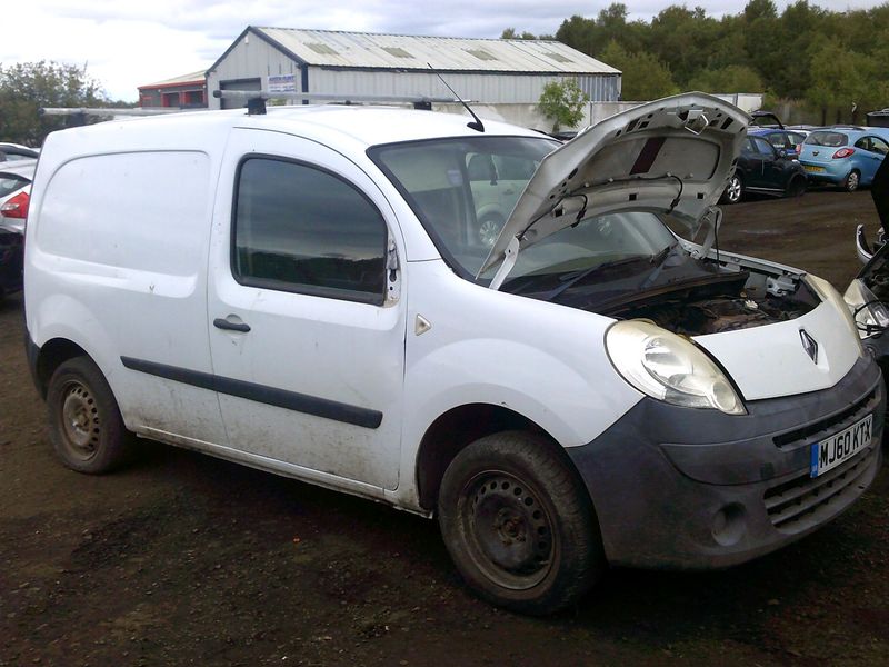renault kangoo 2011 1.5 dci breaking for spares..click for info