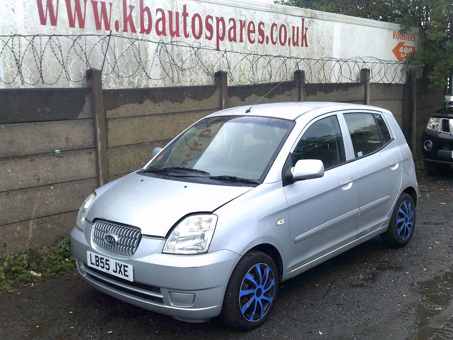 kia picanto 2006 1.0 p breaking for spares..click for info