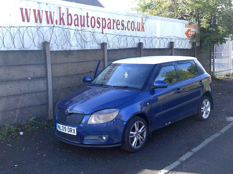 skoda fabia 2009 1.9 tdi breaking for spares..click for info