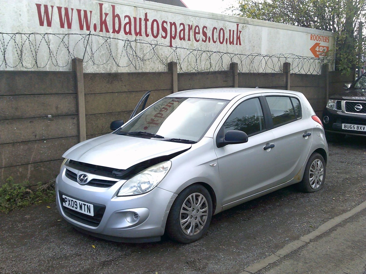 hyundai i20 2009 1.2 p breaking for spares..click for info