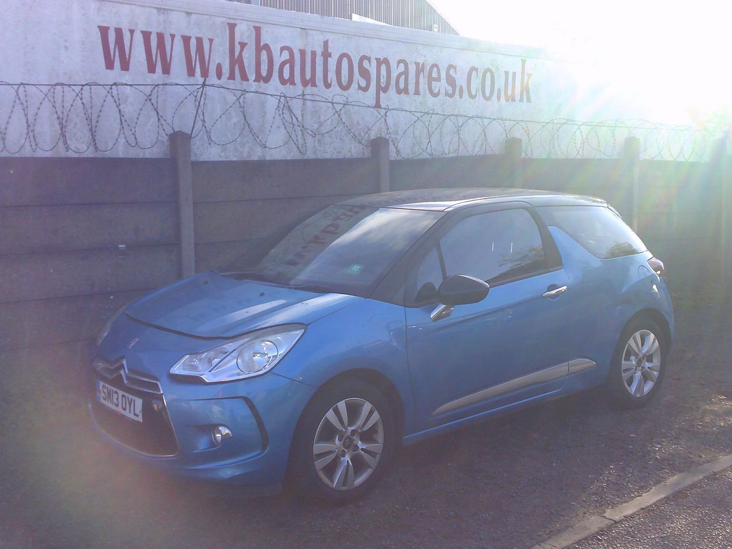 citroen ds3 2013 1.2 p breaking for spares..click for info citroen ds3 2013 1.2 p breaking for spares..click for info