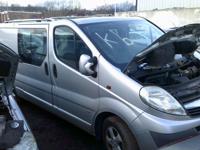 vauxhall vivaro 2012 2.0 dci breaking for spares..click for info vauxhall vivaro 2012 2.0 dci breaking for spares..click for info