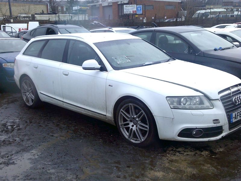 audi a6 avant 2012 2.0 tdi auto breaking for spares..click for info