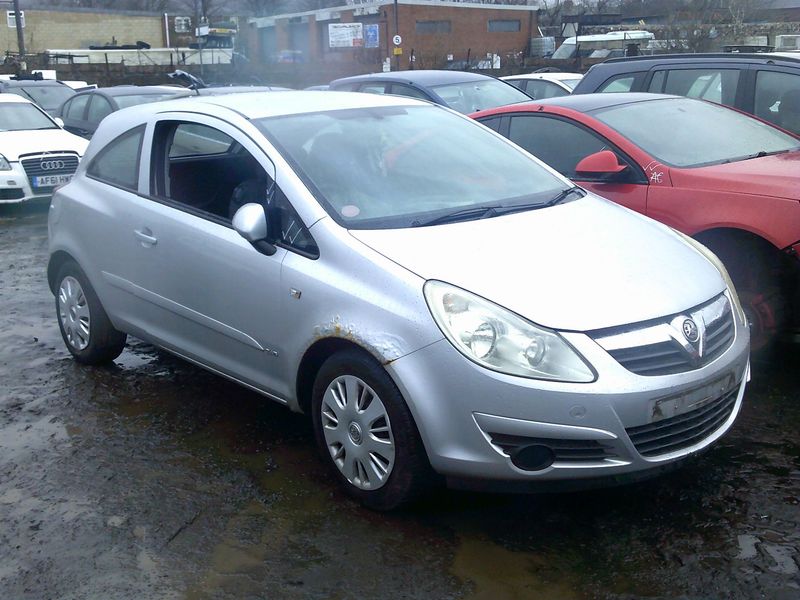 vauxhall corsa 2007 1.2 p breaking for spares..click for info