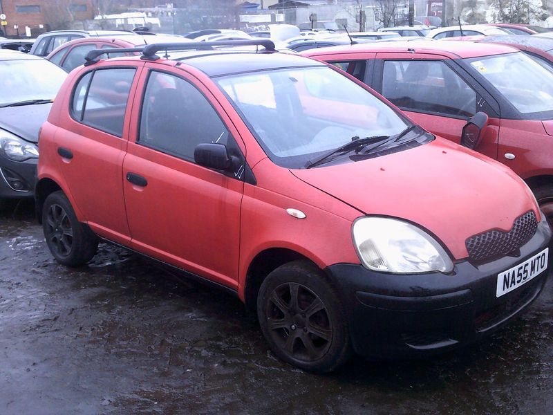toyota yaris 2005 1.4 d4d breaking for spares..click for info