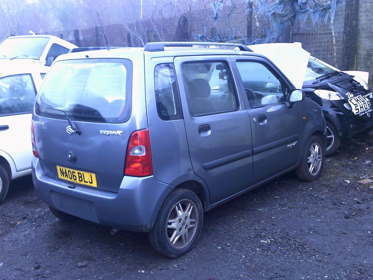 suzuki wagon-r 2006 1.2 p breaking for spares..click for info