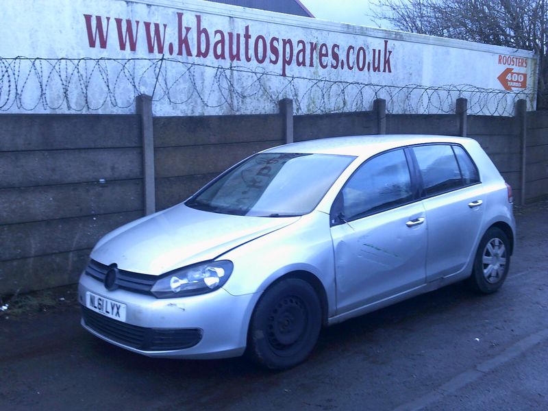 volkswagen golf 2012 1.6 tdi breaking for spares..click for info volkswagen golf 2012 1.6 tdi breaking for spares..click for info