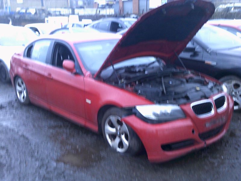 bmw 320 2009 2.0 td breaking for spares..click for info