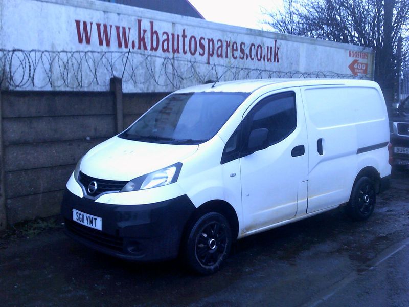 nissan nv200 2011 1.5 dci breaking for spares..click for info