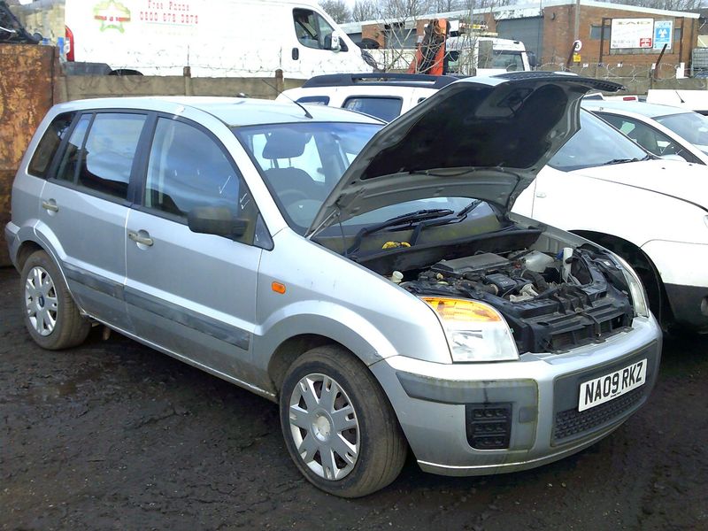 ford fusion 2009 1.4 tdci breaking for spares..click for info