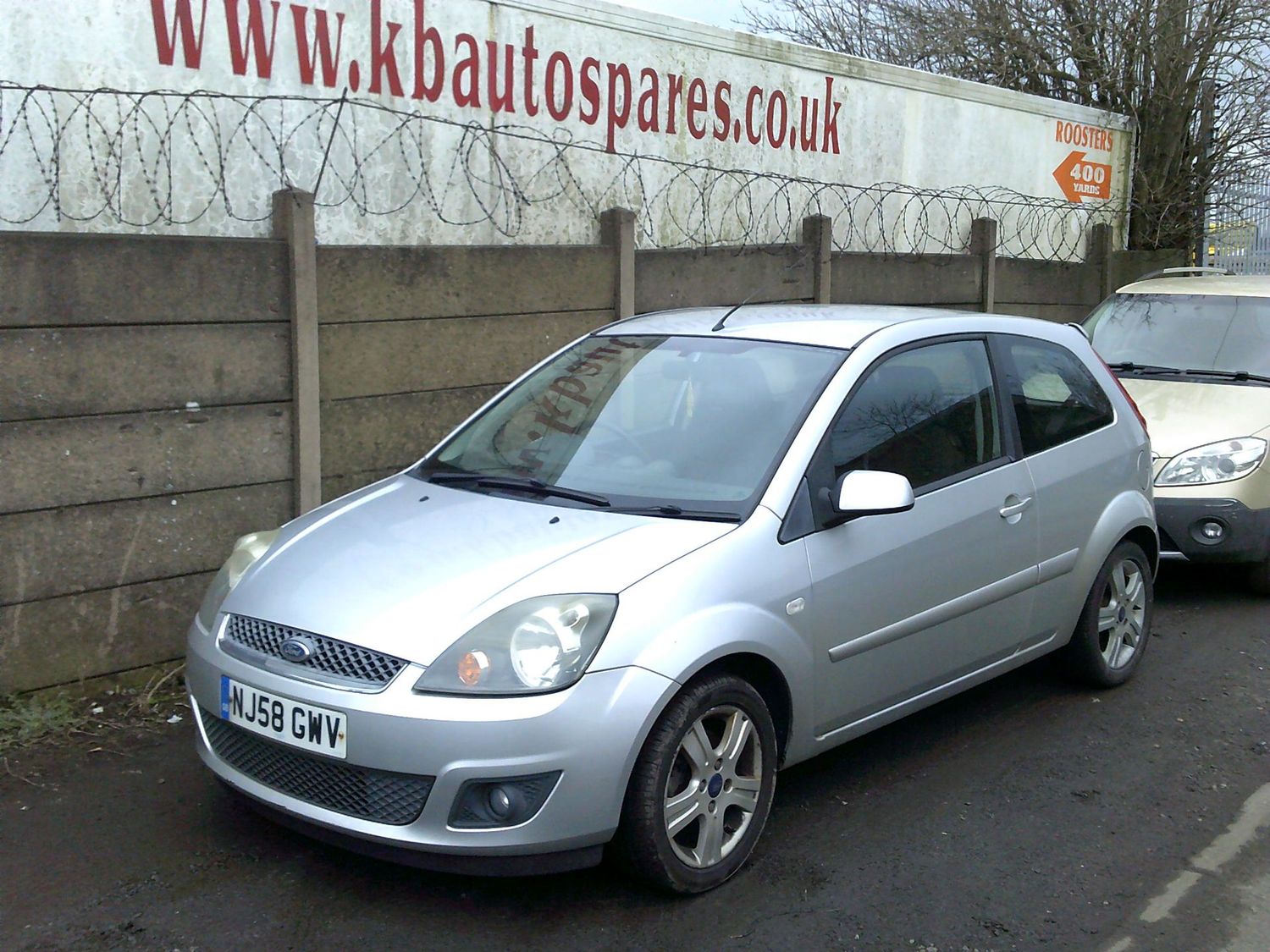 ford fiesta 2008 1.25 p breaking for spares..click for info