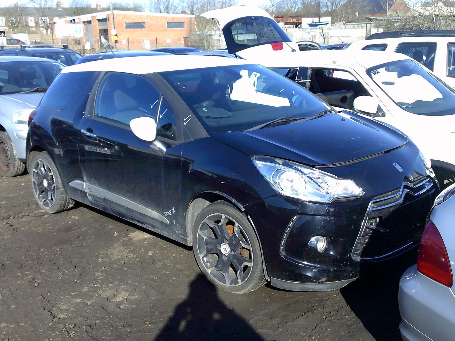 citroen ds3 2012 1.6 p breaking for spares..click for info