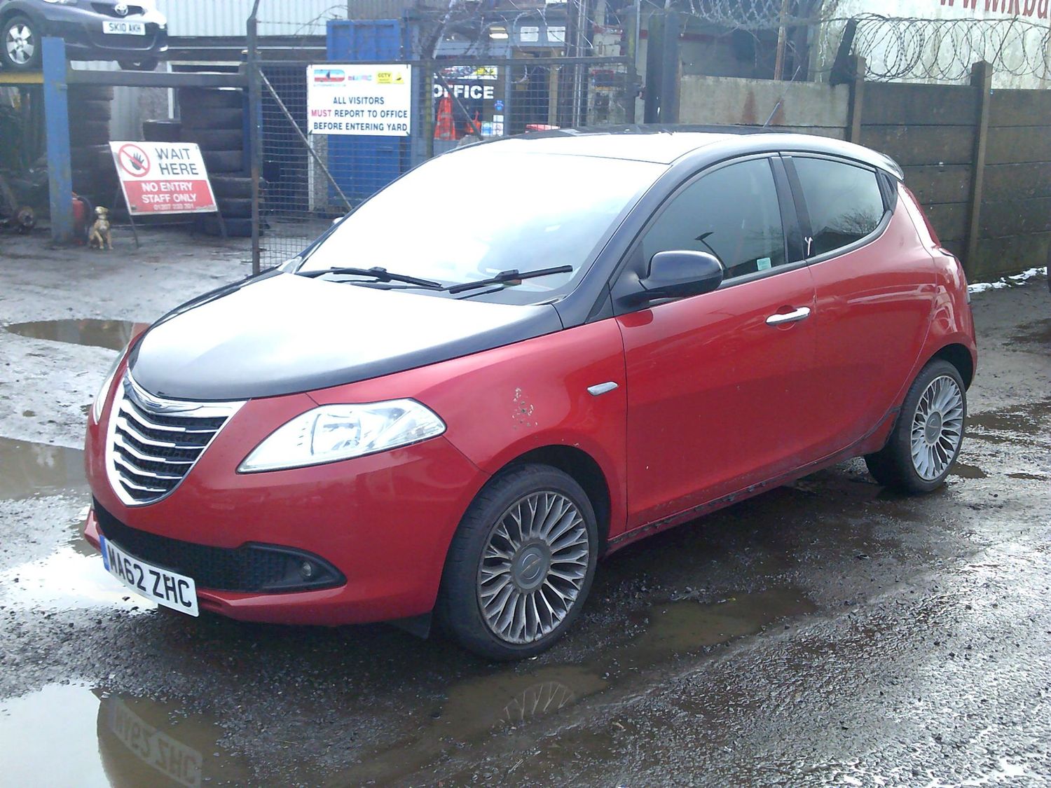 chrysler ypsilon 2012 1.2 p breaking for spares..click for info chrysler ypsilon 2012 1.2 p breaking for spares..click for info