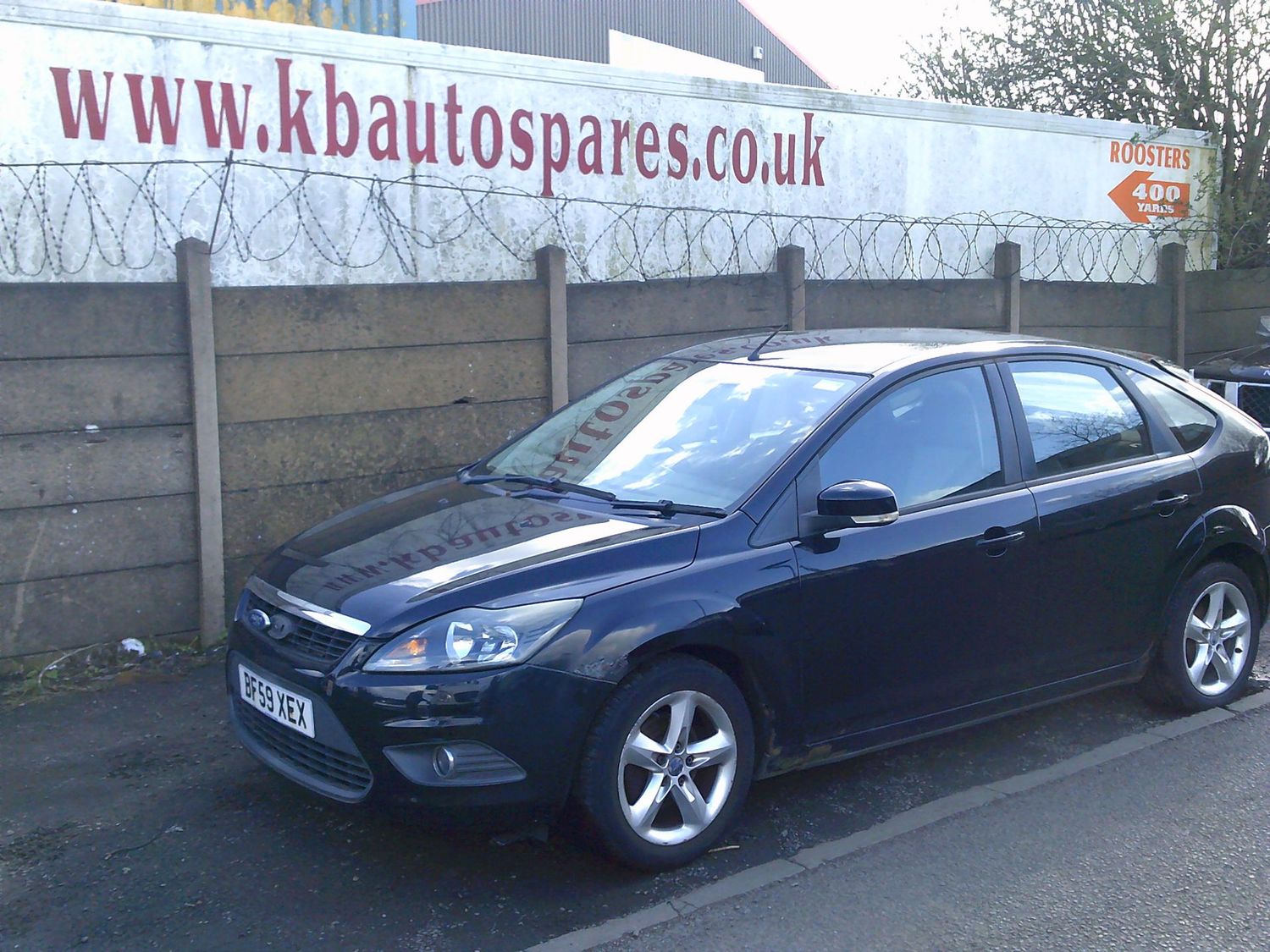 ford focus 2009 1.6 p breaking for spares..click for info