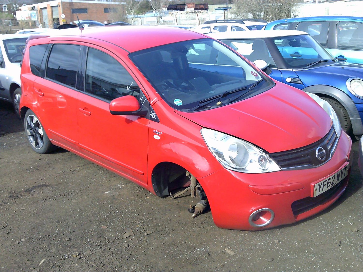 nissan note 2012 1.5 dci breaking for spares..click for info