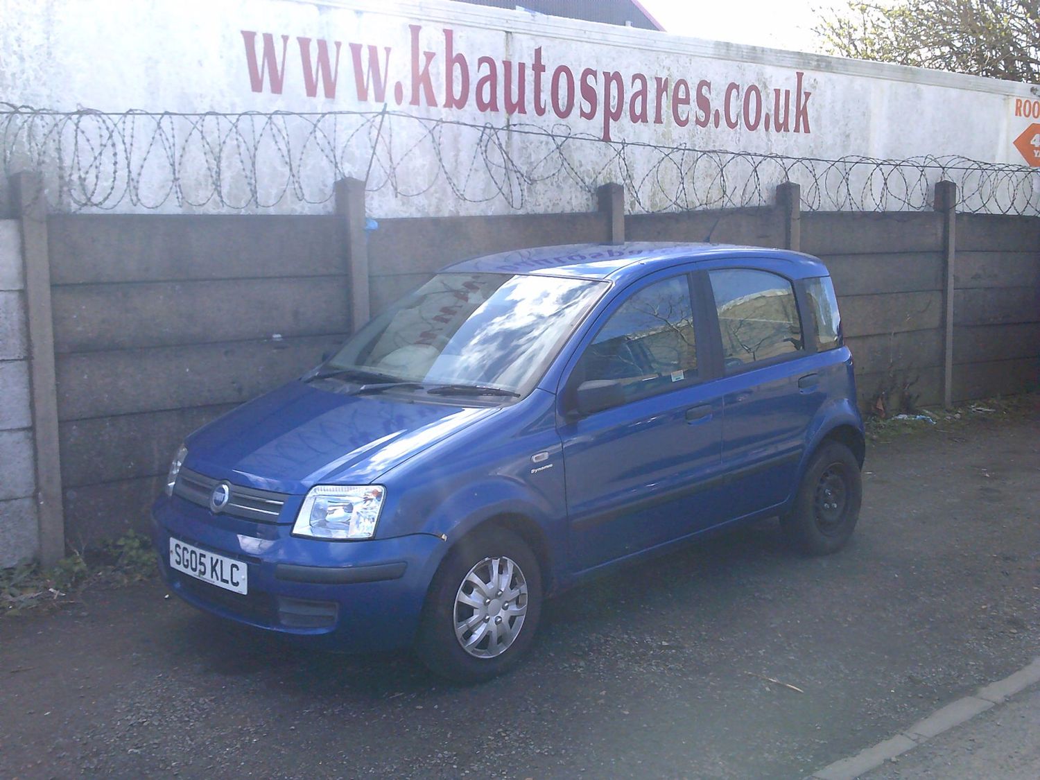 fiat panda 2005 1.2 p breaking for spares..click for info