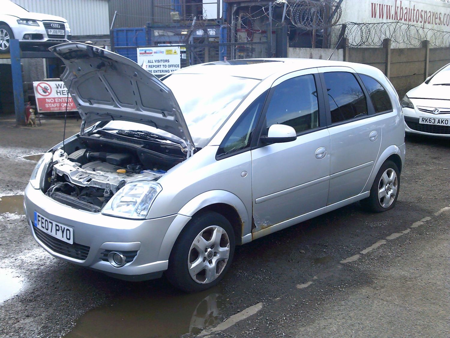vauxhall meriva 2007 1.6 p breaking for spares..click for info