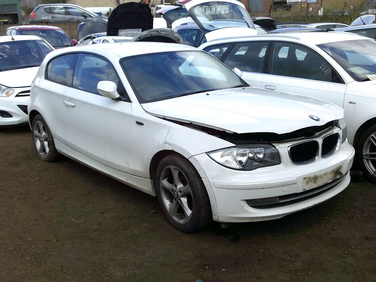 bmw 118 2011 2.0 td breaking for spares...click for info