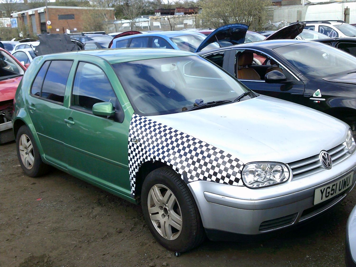 volkswagen golf 2001 1.9 tdi breaking for spares..click for info