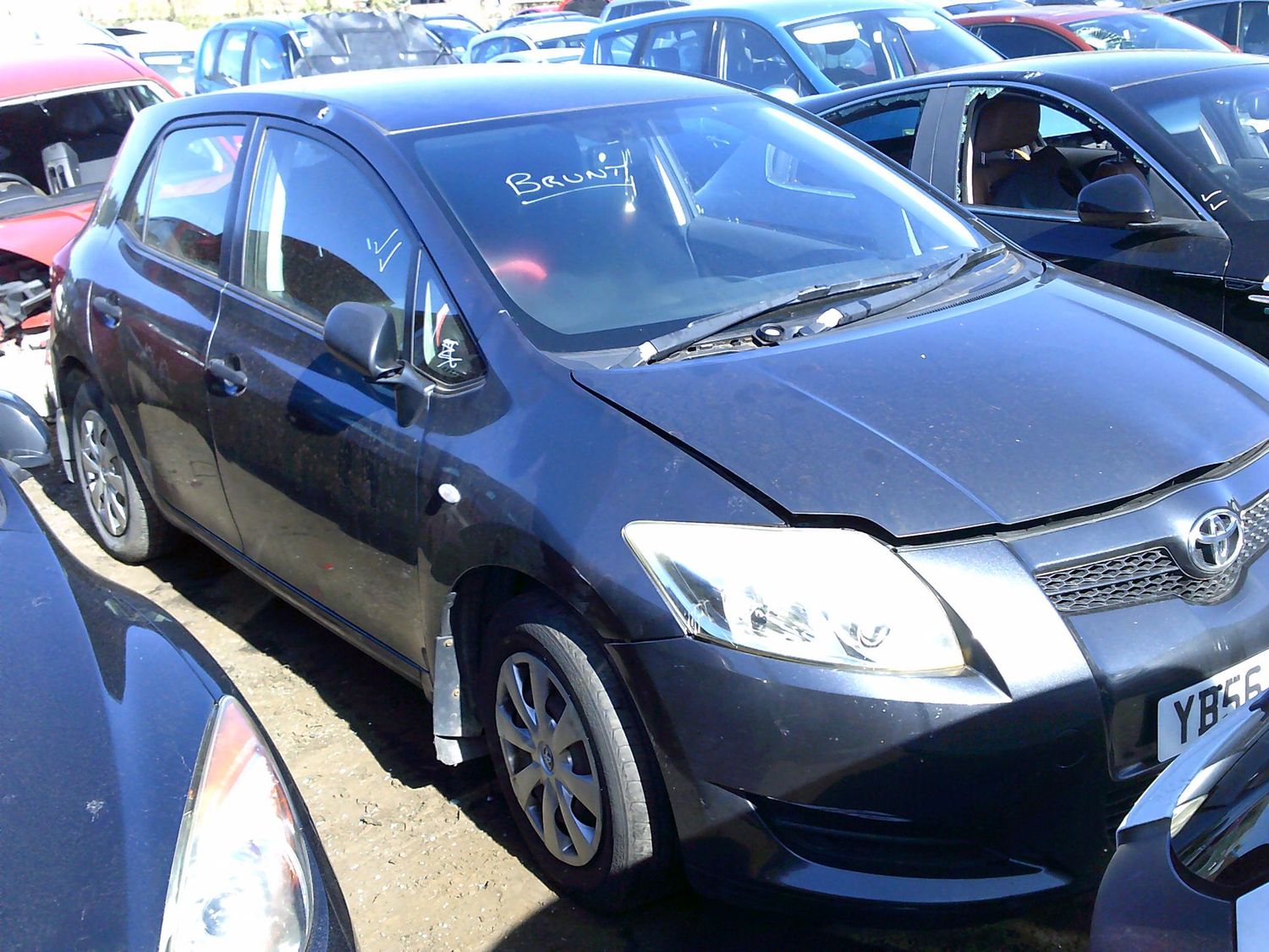 toyota auris 2006 1.4 d4d breaking for spares...click for info