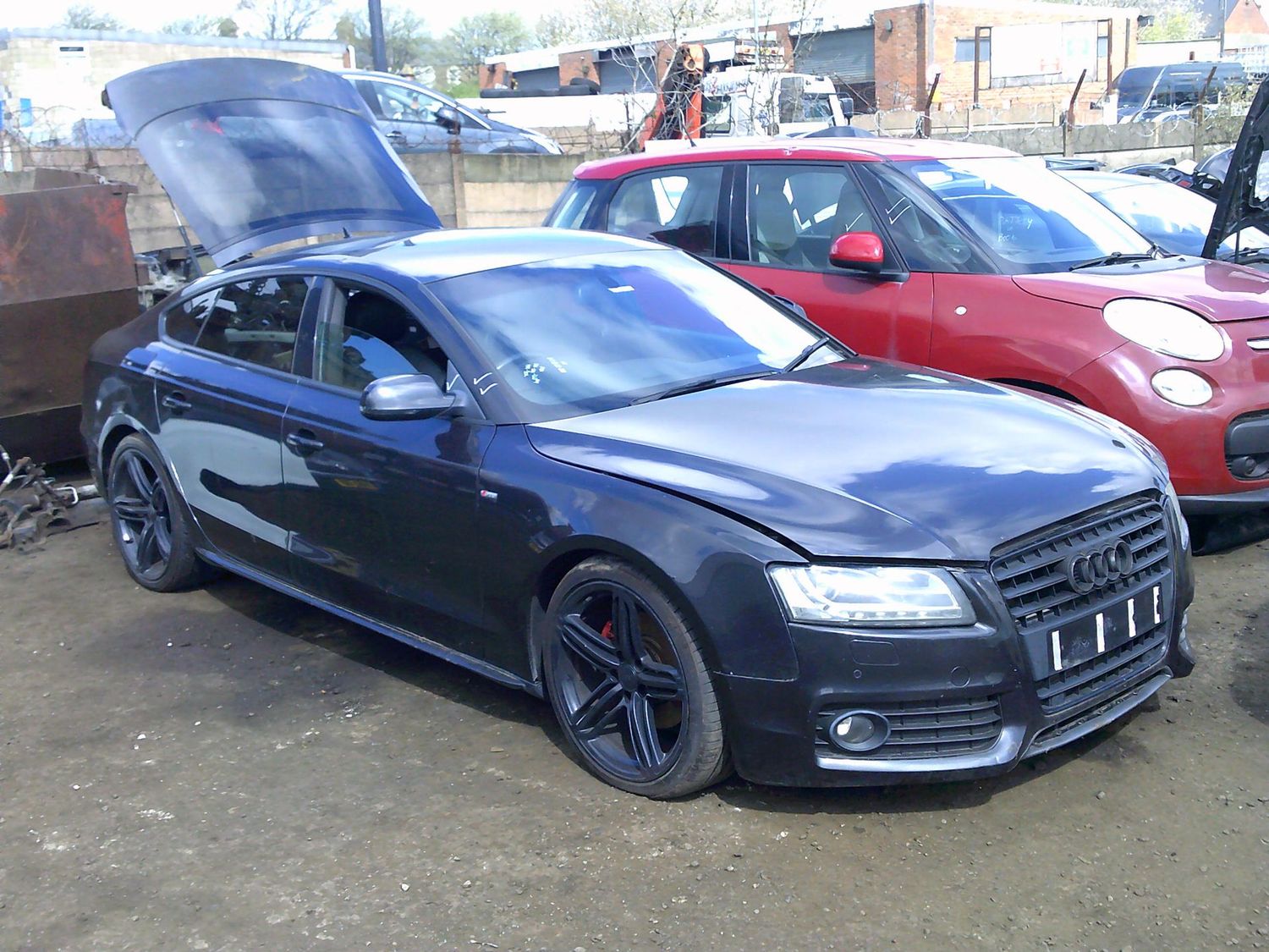 audi a5 2010 2.0 tdi breaking for spares..click for info
