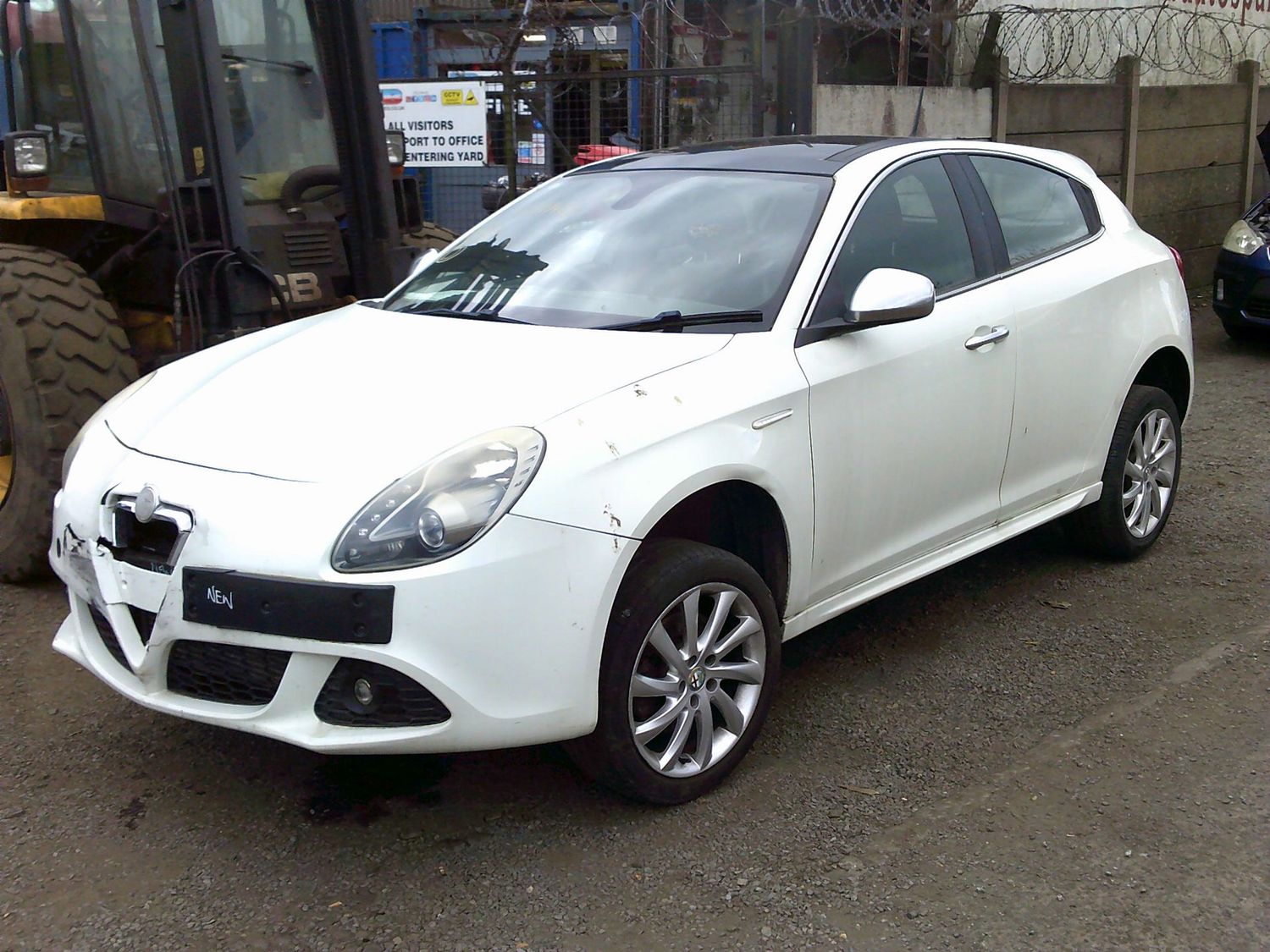alfa romeo guiletta 2013 2.0 jtd breaking for spares..click for info