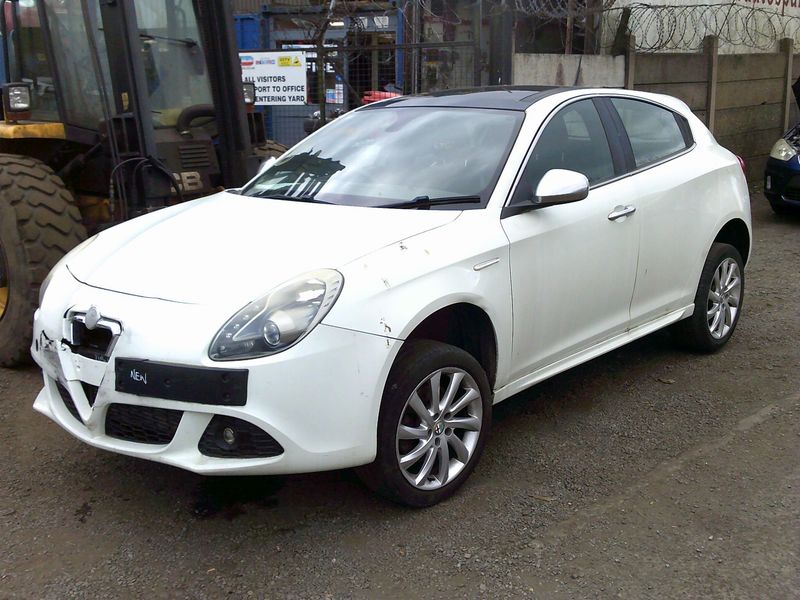 alfa romeo guiletta 2013 2.0 jtd breaking for spares..click for info