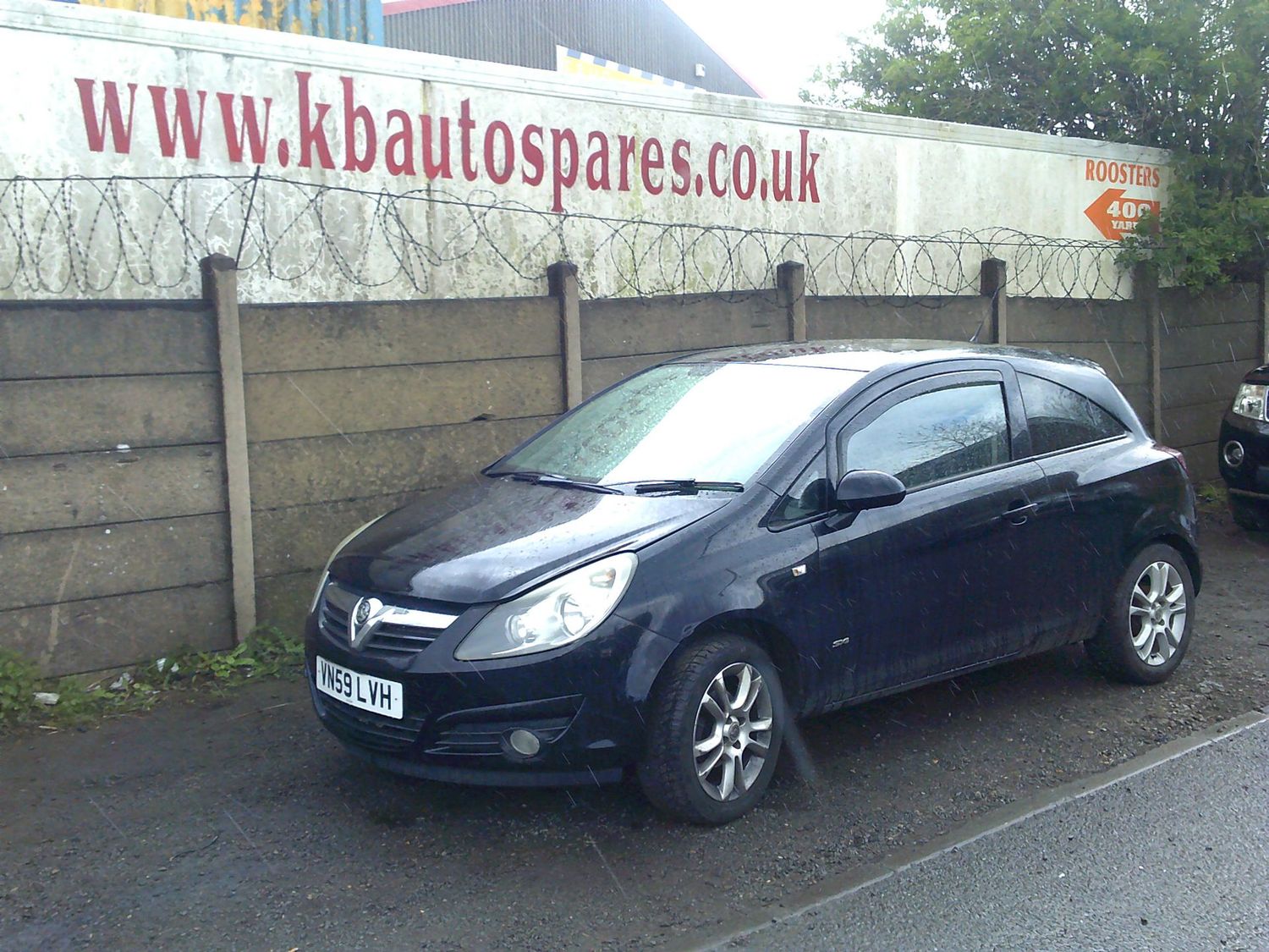vauxhall corsa 2009 1.2 p breaking for spares..click for info
