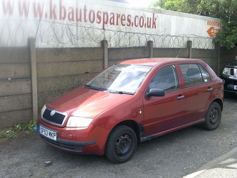skoda fabia 2003 1.2 p breaking for spares..click for info skoda fabia 2003 1.2 p breaking for spares..click for info