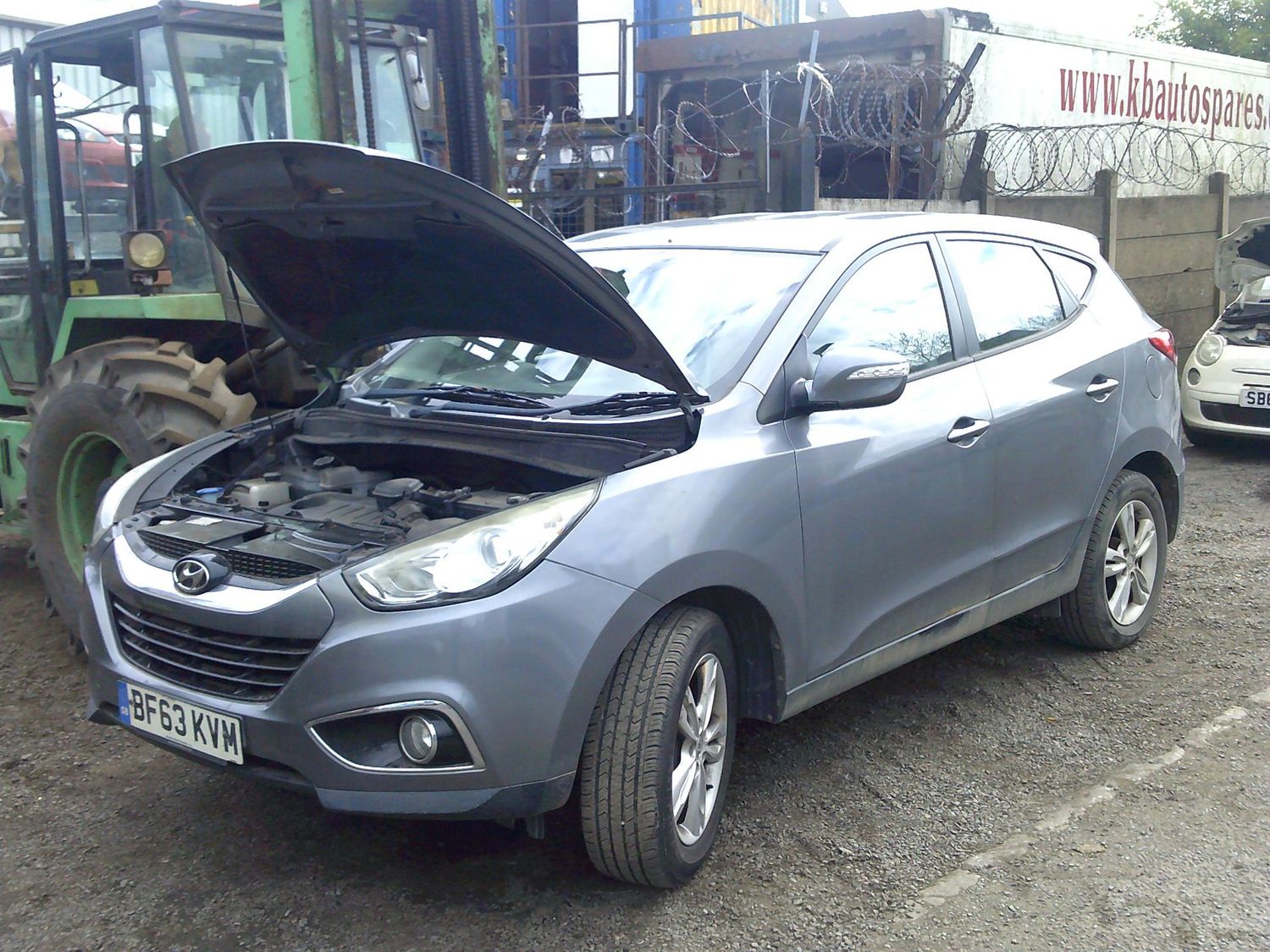 hyundai ix35 2013 1.7 crdi breaking for spares..click for info