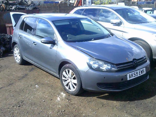 volkswagen golf 2010 2.0 tdi breaking for spares..click for info volkswagen golf 2010 2.0 tdi breaking for spares..click for info