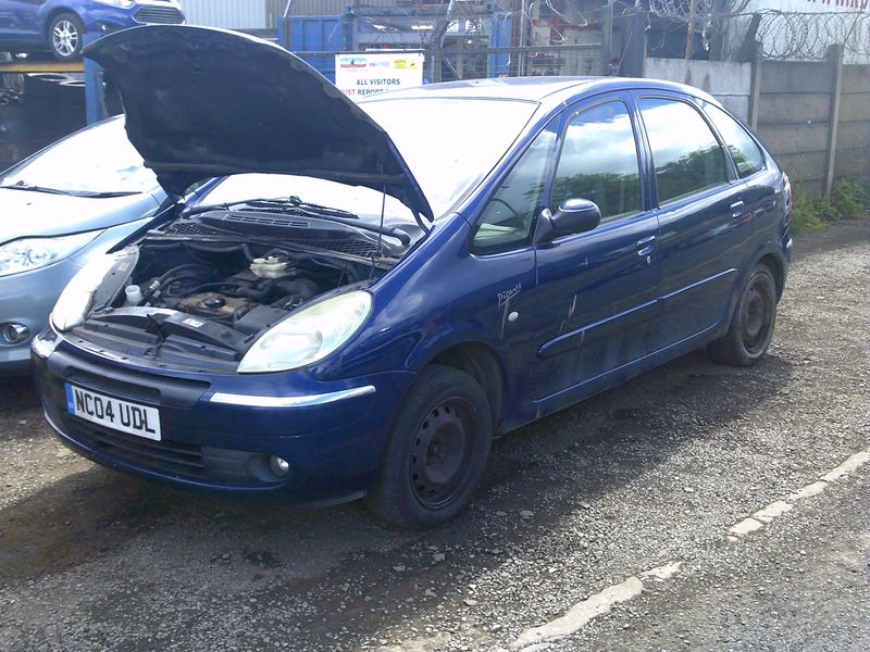 citroen picasso 2004 1.6 p breaking for spares..click for info citroen picasso 2004 1.6 p breaking for spares..click for info